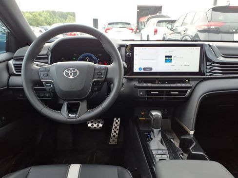 Used 2025 Toyota Camry SE w/ Multimedia Upgrade Package FWD image 13