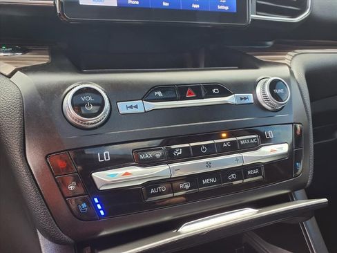 Used 2020 Ford Explorer Limited w/ Class III Trailer Tow Package image 9