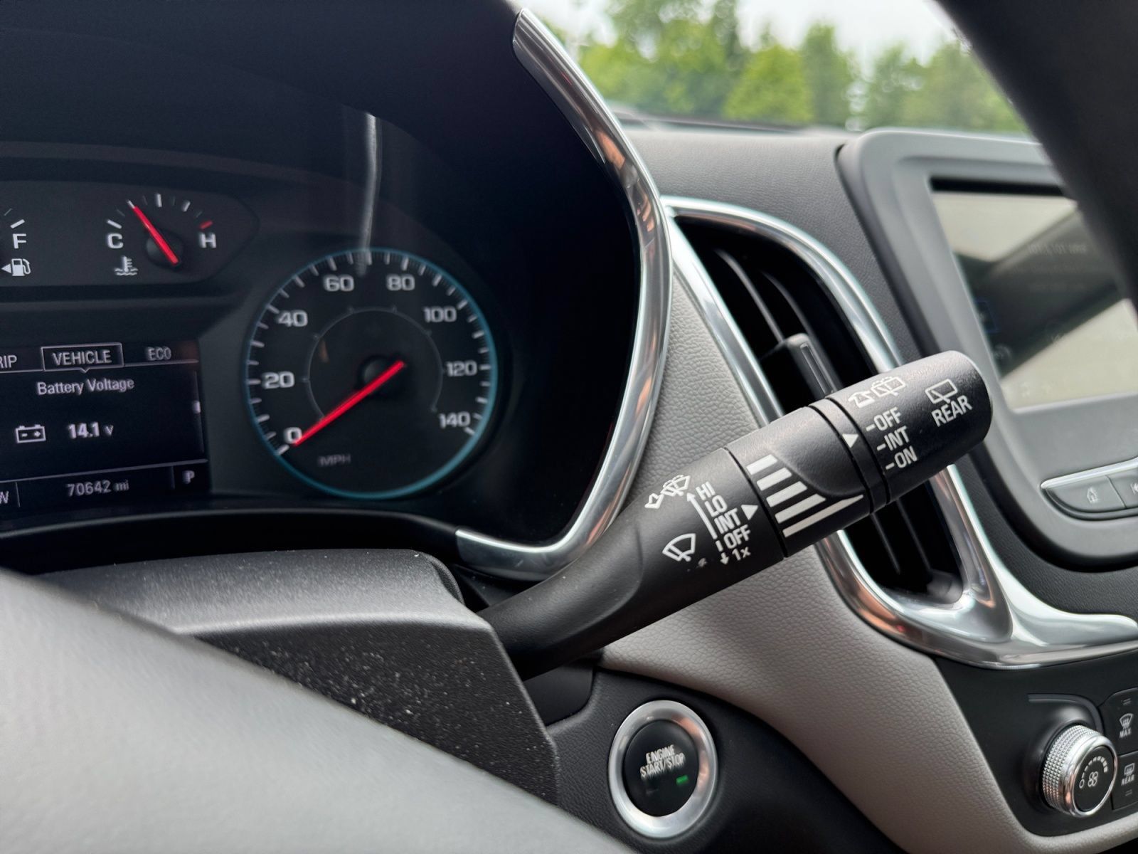 Used 2019 Chevrolet Equinox LS FWD image 19