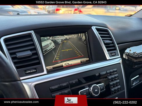 Used 2015 Mercedes-Benz ML 350 4MATIC w/ Premium 1 Package image 35