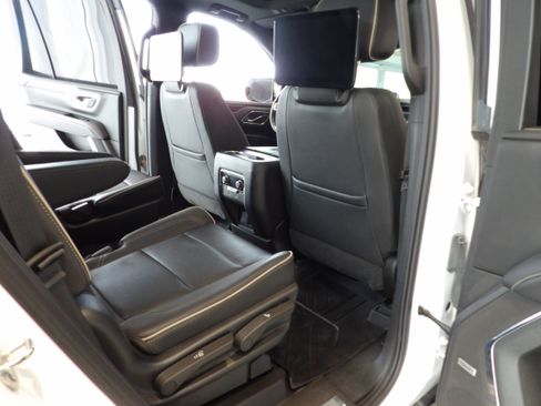 Used 2023 Chevrolet Tahoe Premier w/ Advanced Technology Package AWD/4WD image 27