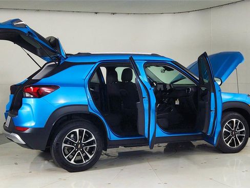 New 2026 Chevrolet TrailBlazer LT w/ LT Cold Weather Package FWD image 12