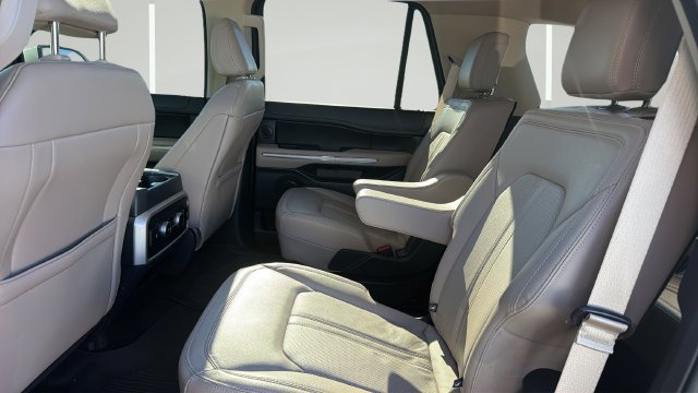 Used 2024 Ford Expedition Limited AWD/4WD image 13