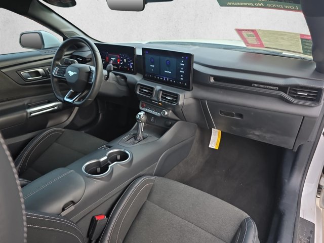Used 2024 Ford Mustang Coupe RWD image 20
