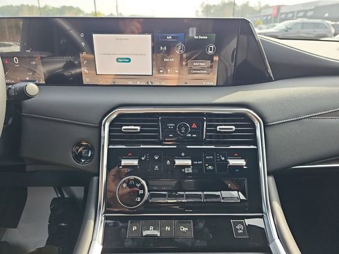 New 2026 Nissan Armada SL w/ Captain's Chari Seat Package image 25