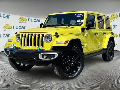 Used 2022 Jeep Wrangler Unlimited Sahara w/ Cold Weather Group image 3