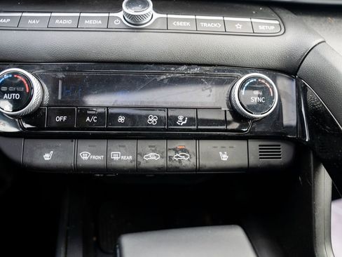 Certified 2024 Hyundai Elantra SEL w/ Convenience Package image 26