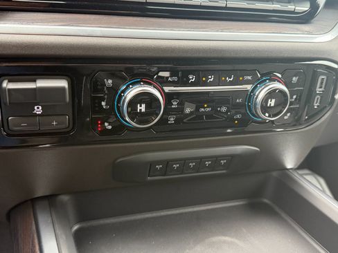 New 2026 GMC Sierra 2500 SLT w/ Max Trailering Package image 36