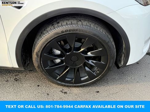 Used 2023 Tesla Model Y Long Range image 15