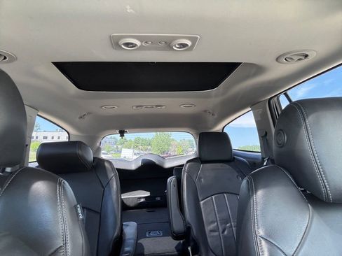 Used 2016 Buick Enclave Leather FWD image 23