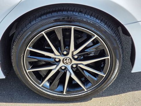 Used 2024 Toyota Camry SE w/ Cold Weather Package image 15