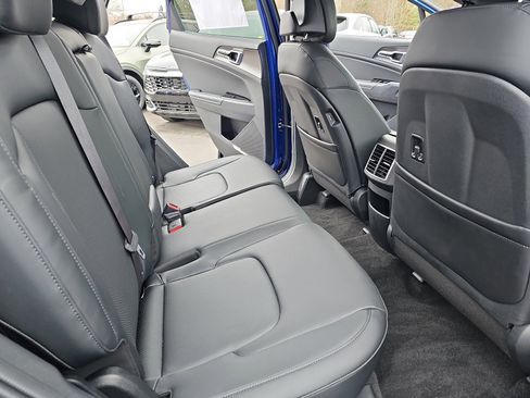 New 2025 Kia Sportage EX image 12