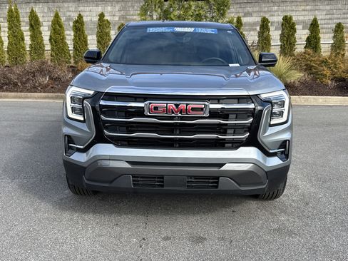 Used 2026 GMC Terrain Elevation w/ Technology Package II image 3