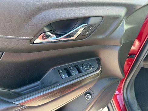 Used 2019 GMC Acadia SLT w/ LPO, Cargo Package image 22