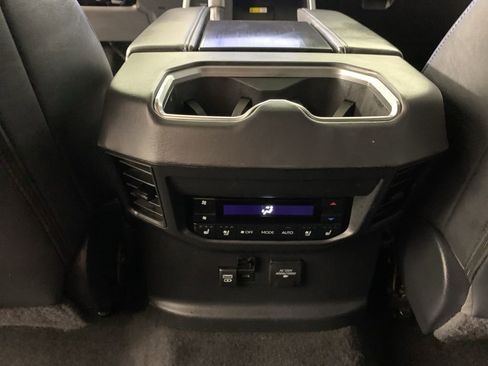 Used 2023 Toyota Sequoia Platinum AWD/4WD image 40