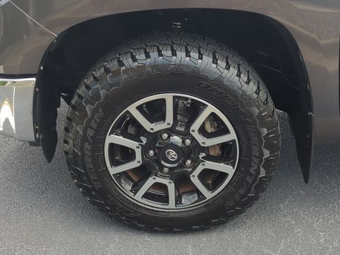 Used 2014 Toyota Tundra SR5 w/ TRD Off Road Package RWD image 28