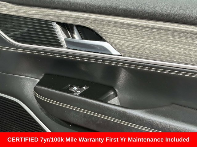 Used 2022 Jeep Wagoneer Series III w/ Premium Group I AWD/4WD image 10