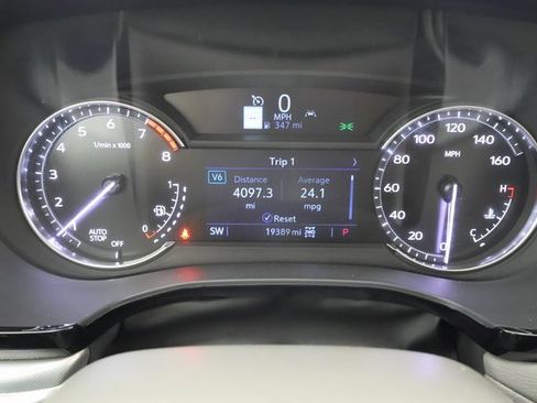 Used 2025 Cadillac XT5 Premium Luxury image 13