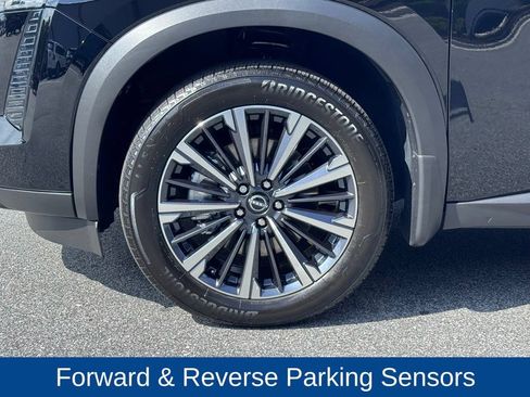 Used 2026 Nissan Pathfinder Platinum w/ Cargo Package FWD image 5