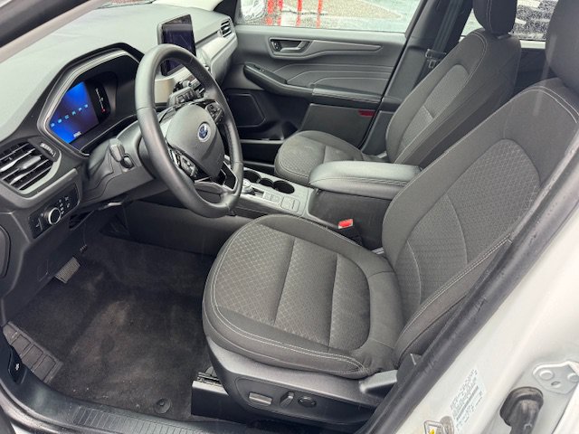 Used 2024 Ford Escape Active AWD/4WD image 5
