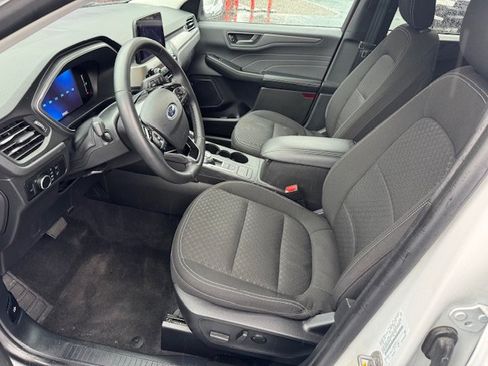 Used 2024 Ford Escape Active AWD/4WD image 5