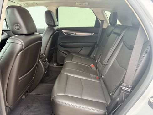 Used 2019 Cadillac XT5 Luxury AWD/4WD image 13