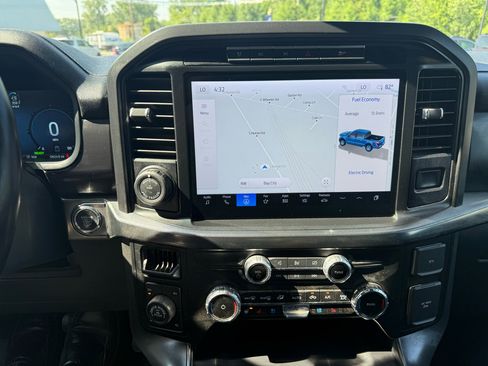 Used 2024 Ford F150 Lariat image 17