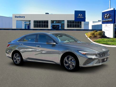 New 2026 Hyundai Elantra SEL Sport Premium w/ Cargo Package FWD image 10