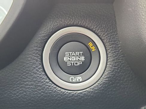 Used 2023 RAM 1500 Lone Star AWD/4WD image 17