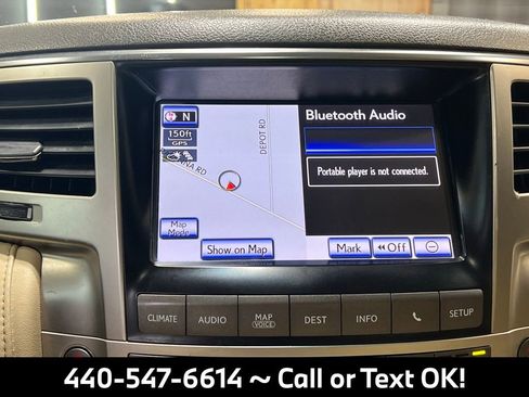 Used 2013 Lexus LX 570 4WD w/ Luxury Pkg image 32