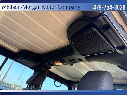 Used 2018 Jeep Wrangler Unlimited Sport w/ Connectivity Group AWD/4WD image 29