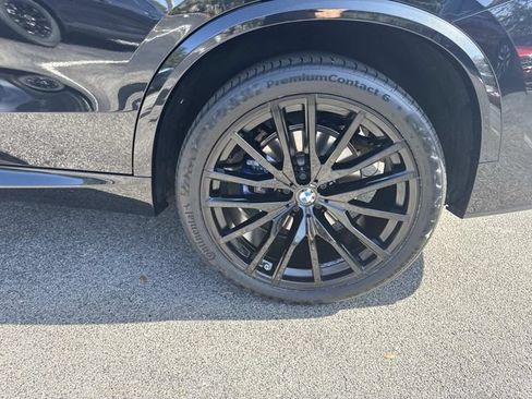 Used 2024 BMW X5 xDrive40i w/ M Sport Package AWD/4WD image 11