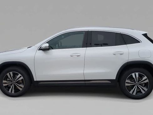 Used 2026 Mercedes-Benz GLA 250 4MATIC image 5