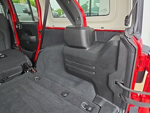 Used 2024 Jeep Wrangler Unlimited Sport AWD/4WD image 92