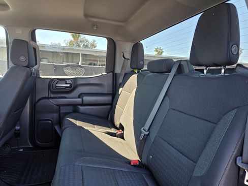 Used 2024 Chevrolet Silverado 1500 Custom image 11