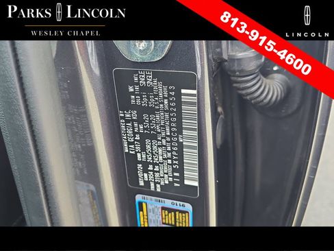 Used 2024 Kia Telluride S image 31