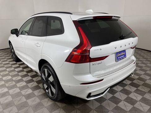 Certified 2025 Volvo XC60 T8 Plus w/ Protection Package Premier AWD/4WD image 8