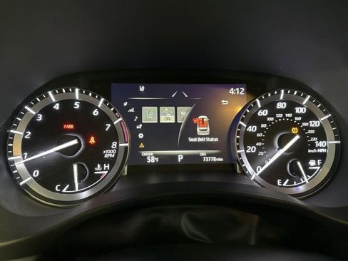 Used 2022 Toyota Highlander XLE AWD/4WD image 17