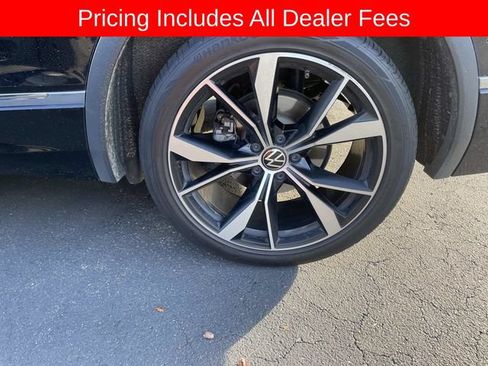 Used 2022 Volkswagen Tiguan SEL R-Line AWD/4WD image 4