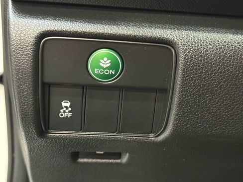 Used 2015 Honda Accord Sport image 26