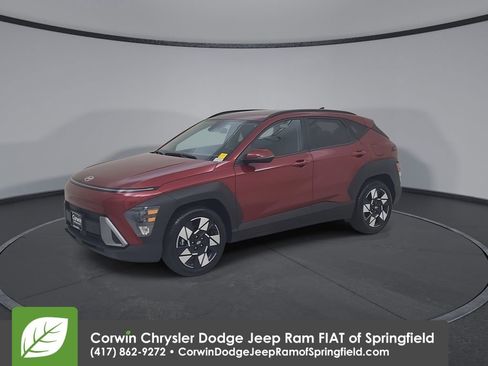 Used 2025 Hyundai Kona SEL image 7