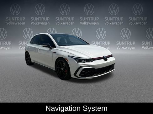 Used 2024 Volkswagen GTI SE FWD image 9