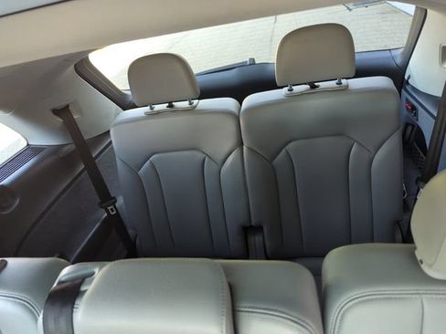 Used 2018 Audi Q7 2.0T Premium Plus w/ Premium Plus Package AWD/4WD image 31