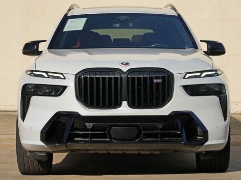 Used 2023 BMW X7 M60i w/ Climate Comfort Package AWD/4WD image 7