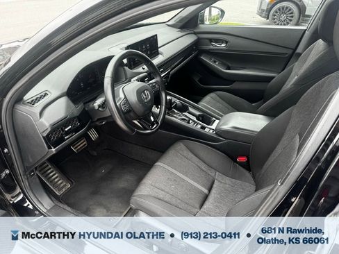 Used 2023 Honda Accord Sport image 3