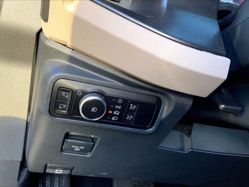 Used 2023 Ford Bronco Wildtrak image 33