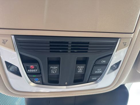 Used 2023 Acura RDX FWD w/ Technology Package image 21