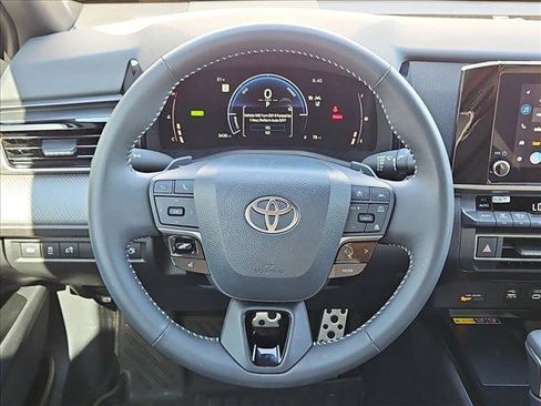 Used 2026 Toyota Camry SE w/ Convenience Package FWD image 14