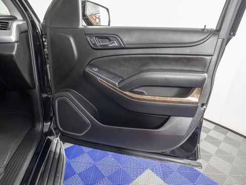 Used 2019 Chevrolet Tahoe LS RWD image 16