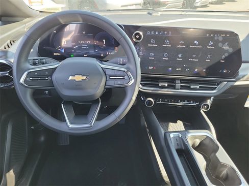 New 2026 Chevrolet Equinox EV LT image 4